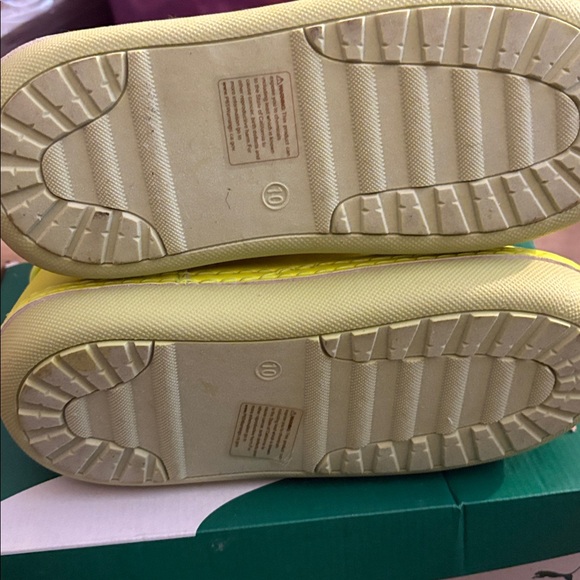 Dolls Kill Neon Yellow High-Top Sneakers - Picture 3 of 4